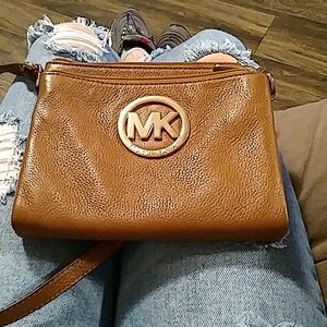 Michael kors crossbody purse